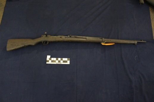 三八式歩兵銃 (Senapan Tipe 38) kaliber 6.5x50mm Tipe 38