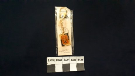 Souvenir Gantungan Kunci PON VII Jatim Orange)