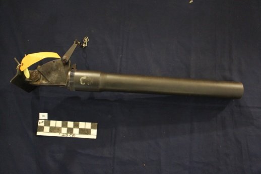 Mortir Ringan Ordance SBML 2 -inch Mk 8* kaliber 2 in (50.8 mm)
