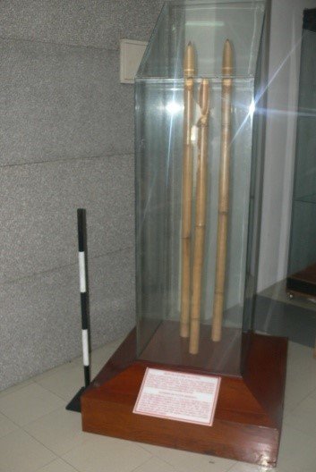Replika Bambu Runcing Senjata Tradisional
