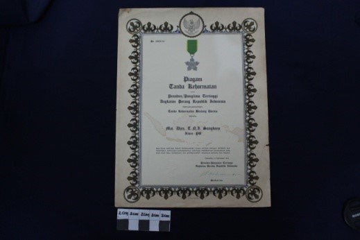 Bintang Darma dari Presiden Soekarno 13 - 01 -1963