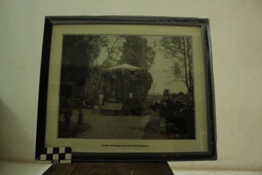 Gazebo di Halaman Rumah Sakit Simpang