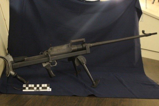 Senapan Boys Anti-Tank Rifle Mk I* kaliber .55 Boys (13.9x99mmB)