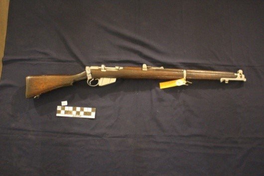 Senapan SMLE Mk III* kaliber .303 (7.7x56mmR)